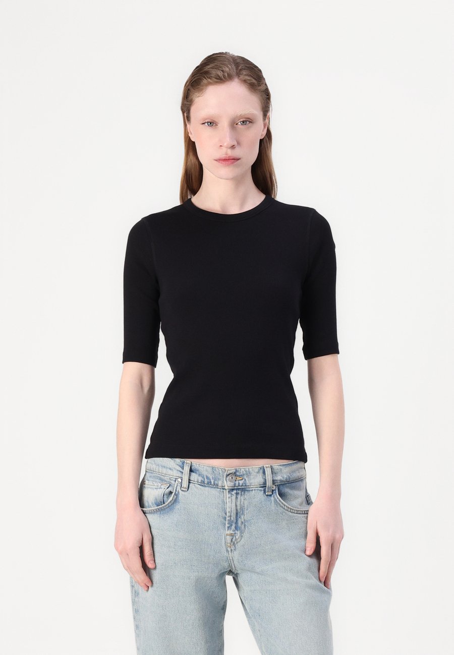 Футболка DRYKORN SELAY, Black
Футболка DRYKORN SELAY, Black