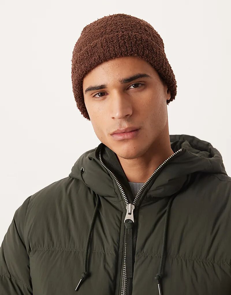 Вязаная флисовая шапка-бини ASOS DESIGN коричневого цвета
Вязаная флисовая шапка-бини ASOS DESIGN коричневого цвета