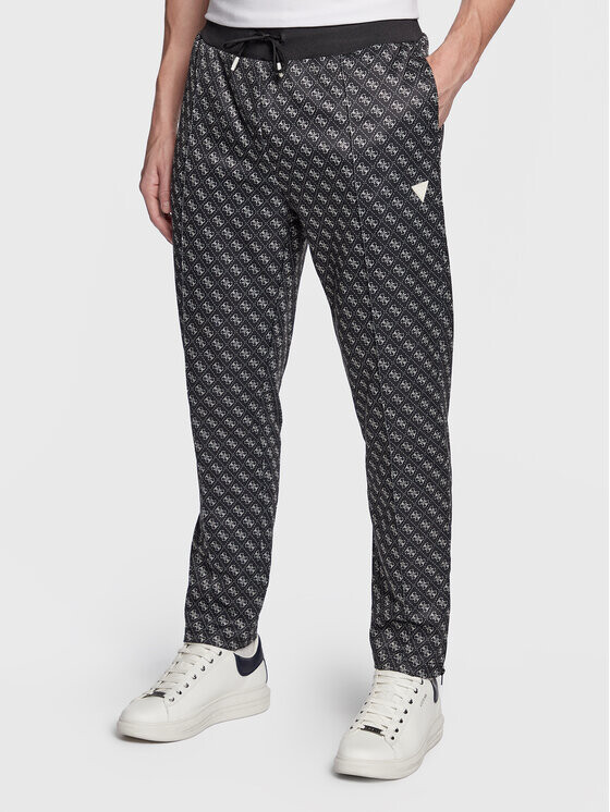 Спортивные брюки стандартного кроя Guess, черный
Спортивные брюки стандартного кроя Guess, черный