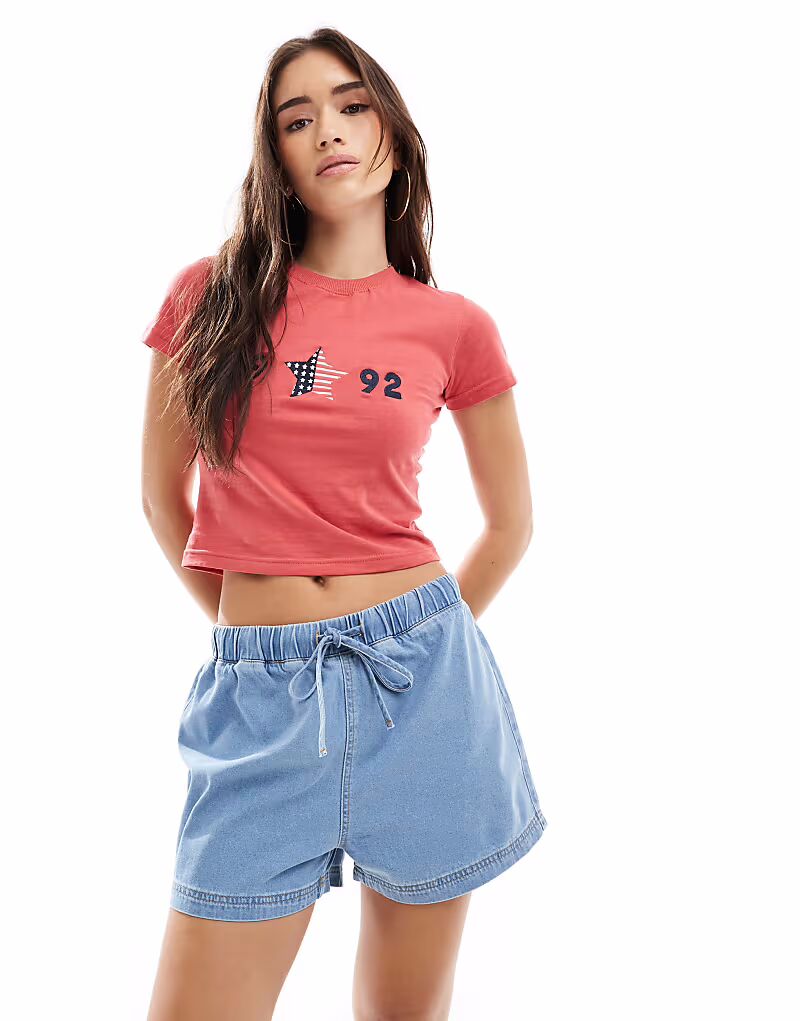 Джинсовые шорты-джоггеры ASOS DESIGN в отбеленном цвете
Джинсовые шорты-джоггеры ASOS DESIGN в отбеленном цвете