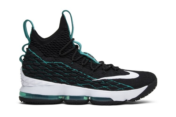 Кроссовки Nike LeBron 15 'Griffey' PE, черный
Кроссовки Nike LeBron 15 'Griffey' PE, черный