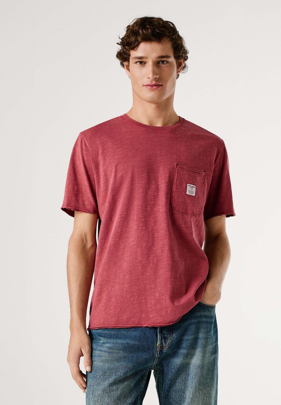 Футболка Pepe Jeans SUNDAY TEE, Currant Red/Cognac, Красный, Футболка Pepe Jeans SUNDAY TEE, Currant Red/Cognac
Футболка Pepe Jeans SUNDAY TEE, Currant Red/Cognac, Красный, Футболка Pepe Jeans SUNDAY TEE, Currant Red/Cognac