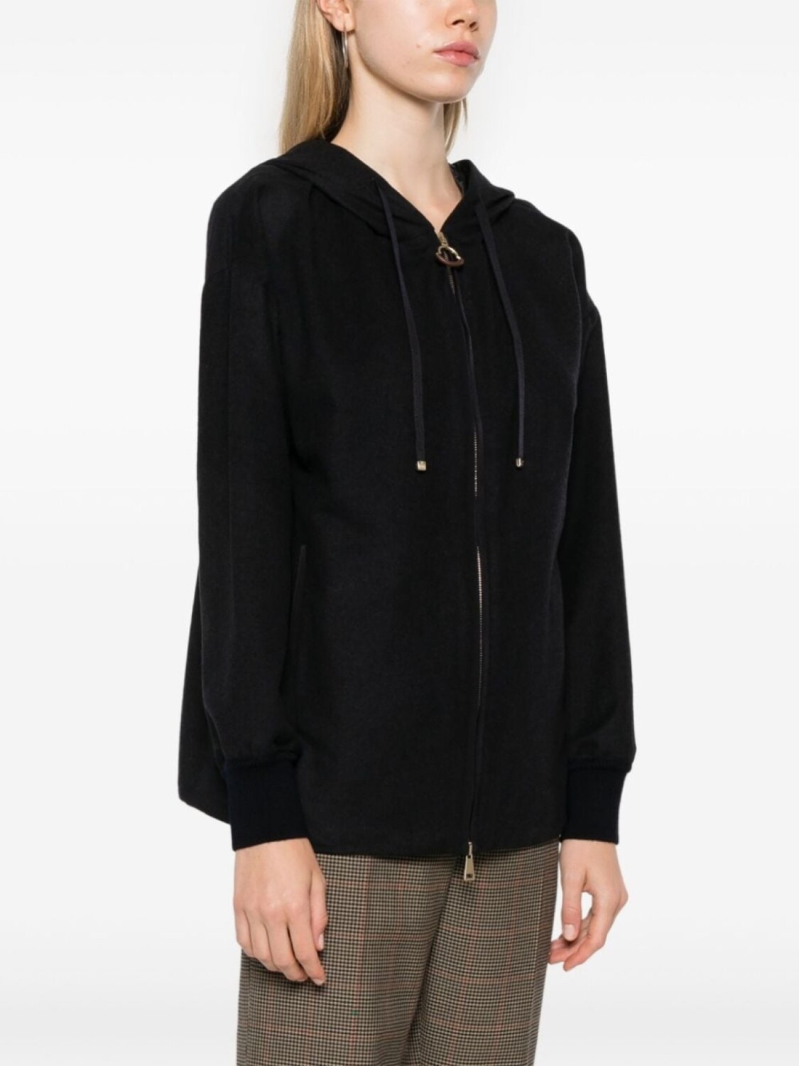 Moncler худи с нашивкой-логотипом, синий
Moncler худи с нашивкой-логотипом, синий