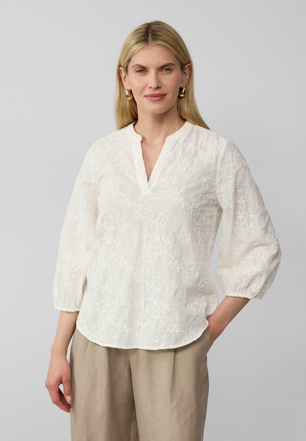 Блуза s.Oliver BLACK LABEL, кремовый 
Блуза s.Oliver BLACK LABEL, кремовый