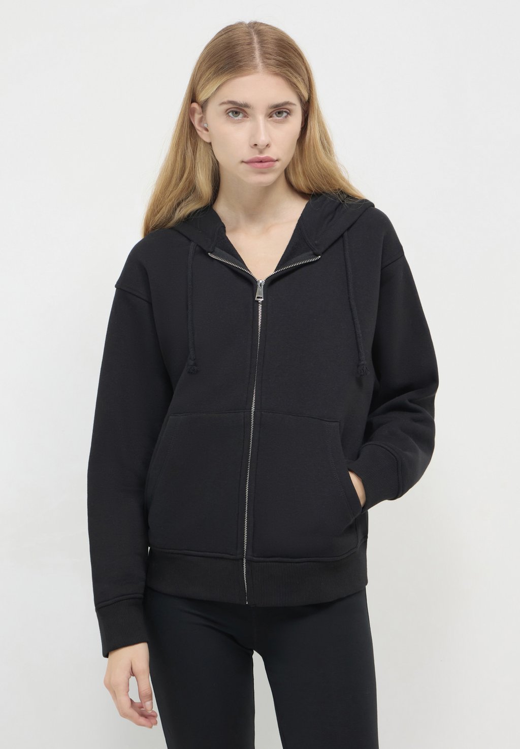 Толстовка на молнии Calliope, черный
Толстовка на молнии Calliope, черный