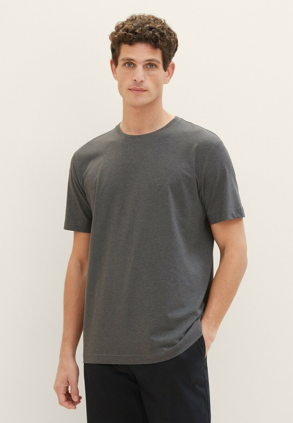 Базовая футболка 2 PACK TOM TAILOR, темно-серый
Базовая футболка 2 PACK TOM TAILOR, темно-серый