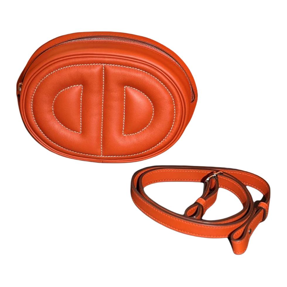 HERMES Свифт кожаный клатч через плечо поясная сумка
HERMES Свифт кожаный клатч через плечо поясная сумка