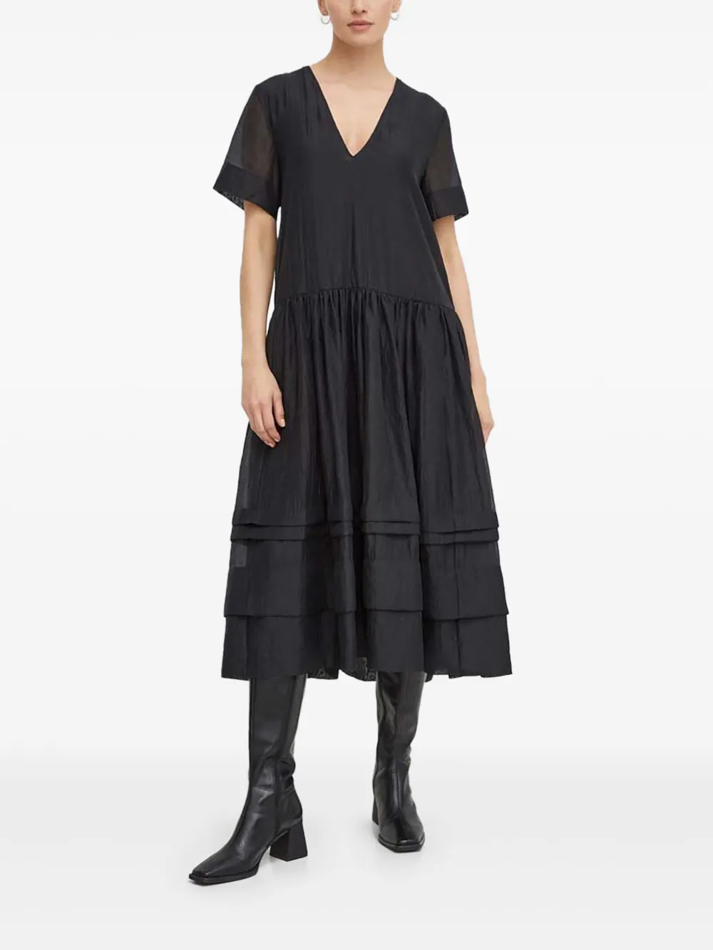 Платье миди Hounda с V-образным вырезом lovechild, черный
Платье миди Hounda с V-образным вырезом lovechild, черный