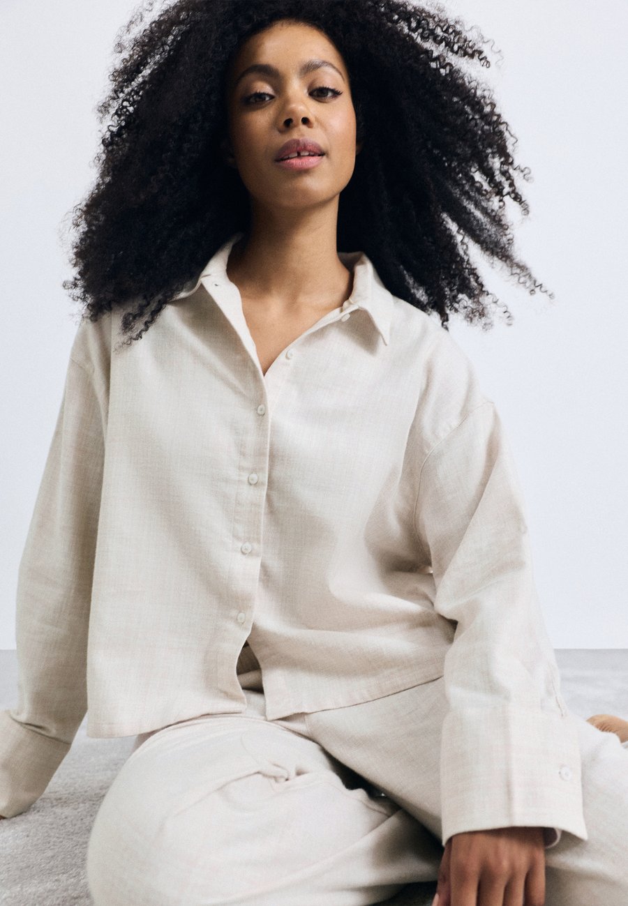 Пижамный топ Calvin Klein Underwear SLEEP, Oatmeal /Multi-Coloured
Пижамный топ Calvin Klein Underwear SLEEP, Oatmeal /Multi-Coloured