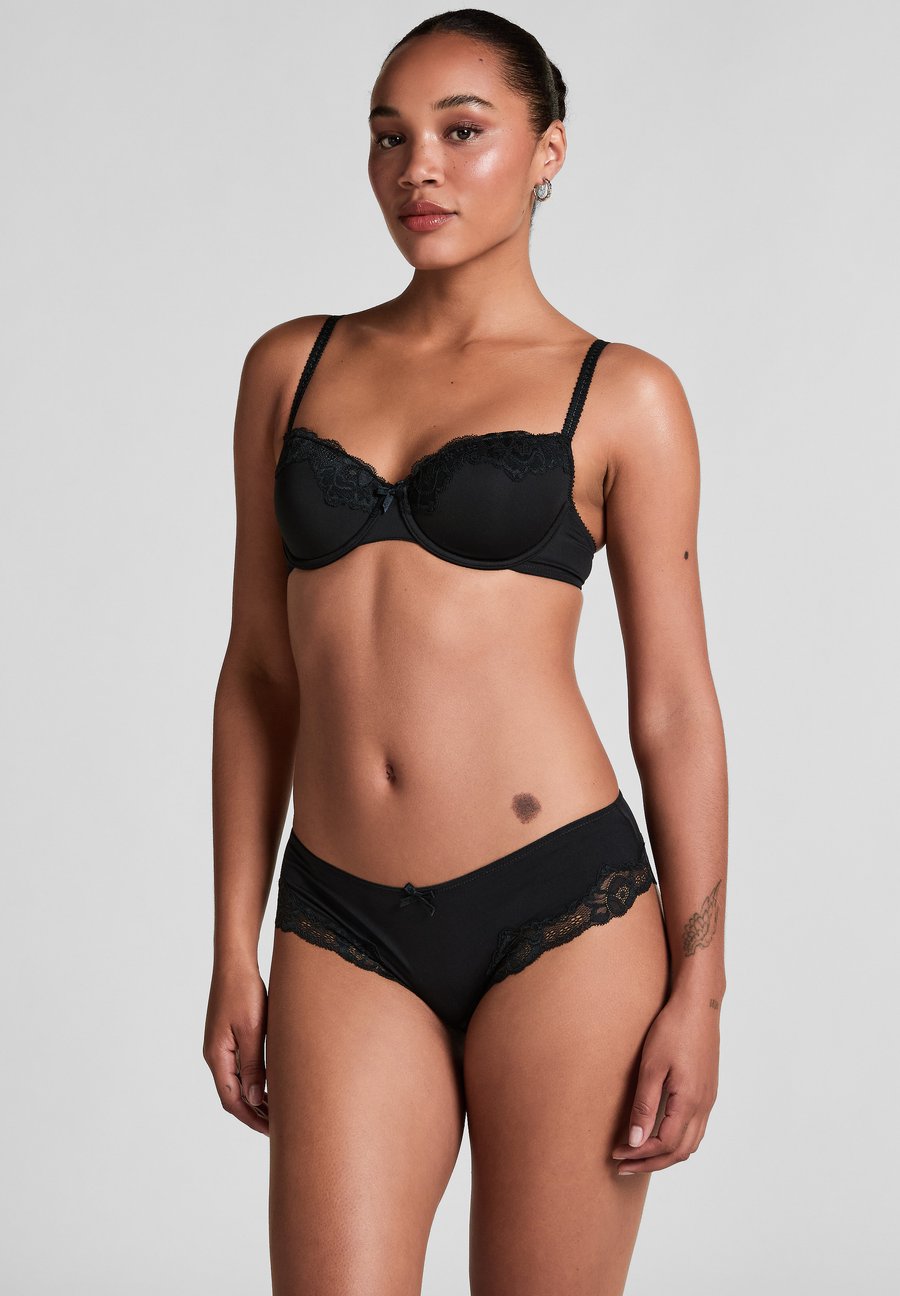 Бюстгальтер Hunkemöller 2-PACK , Black
Бюстгальтер Hunkemöller 2-PACK , Black