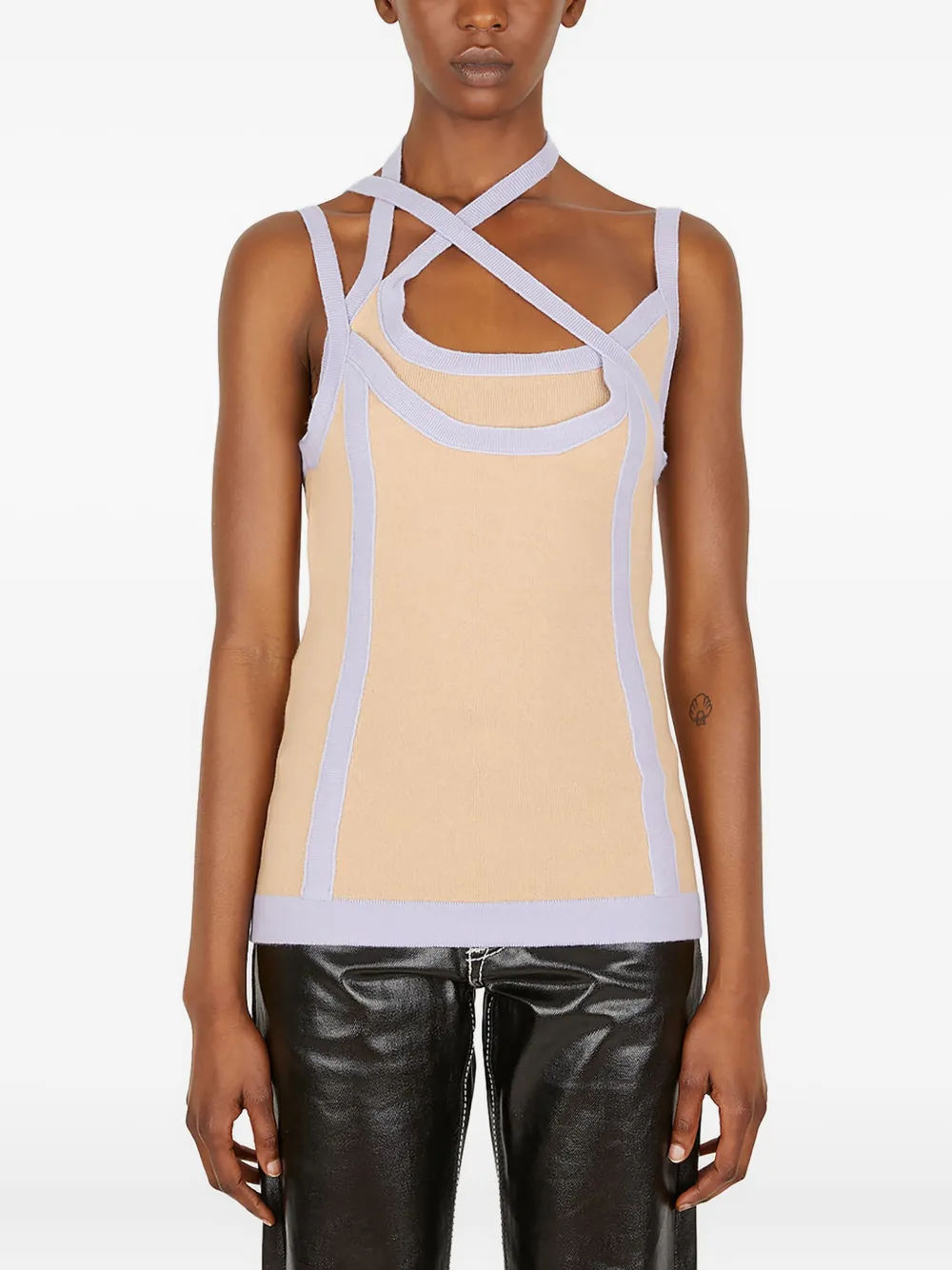 Асимметричный топ со вставками Ninamounah, нейтральный
Асимметричный топ со вставками Ninamounah, нейтральный