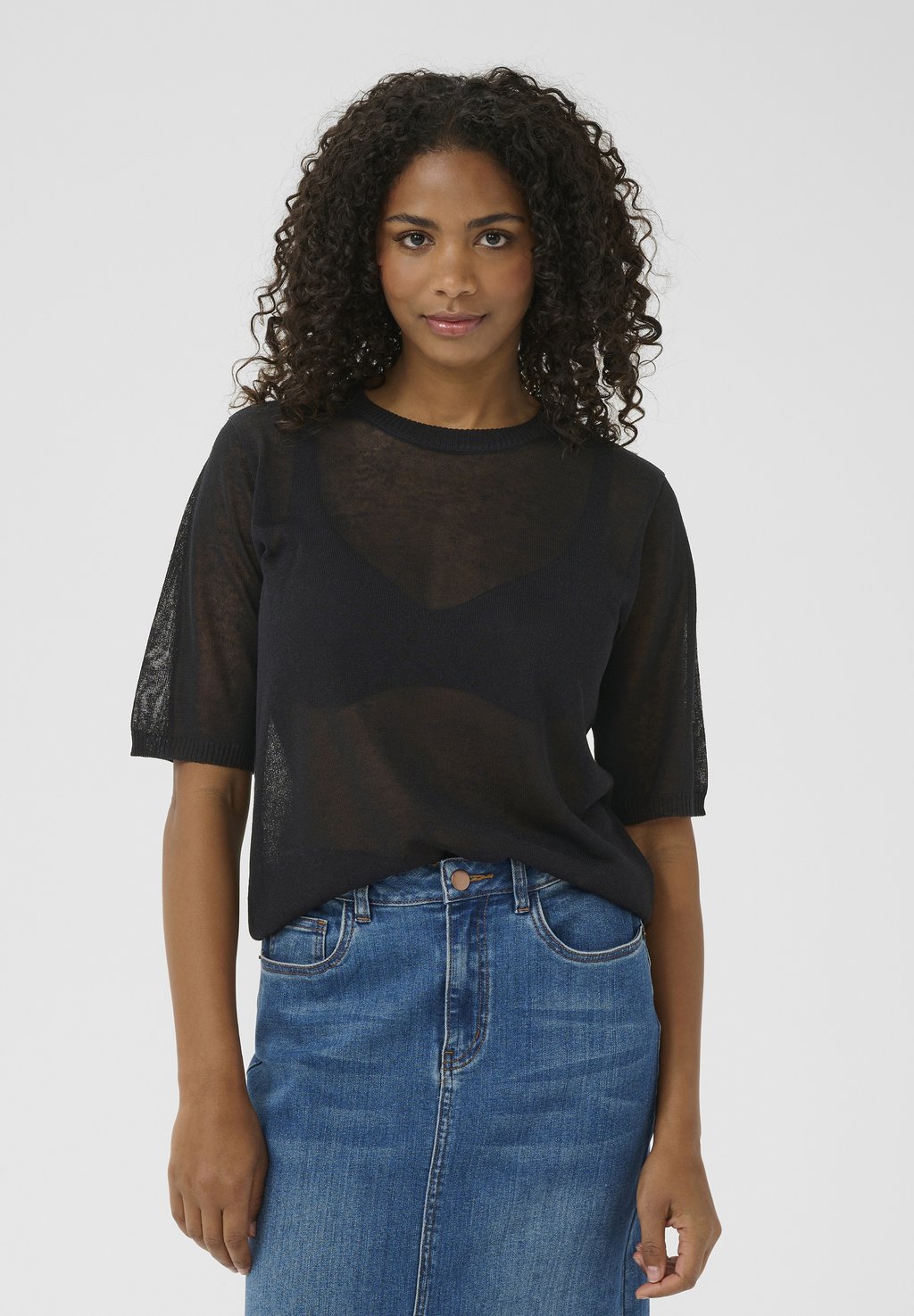 Базовая футболка KALINN Kaffe, черный
Базовая футболка KALINN Kaffe, черный