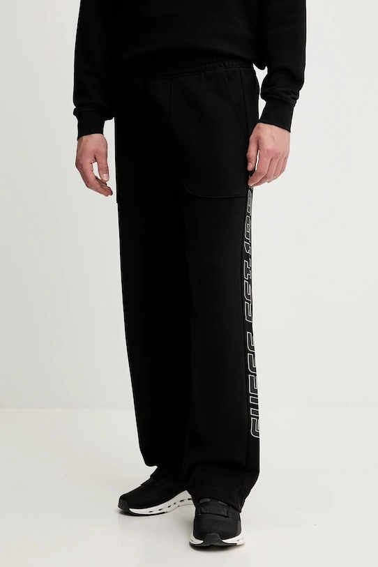 Хлопковые спортивные брюки Mentore Guess, черный
Хлопковые спортивные брюки Mentore Guess, черный