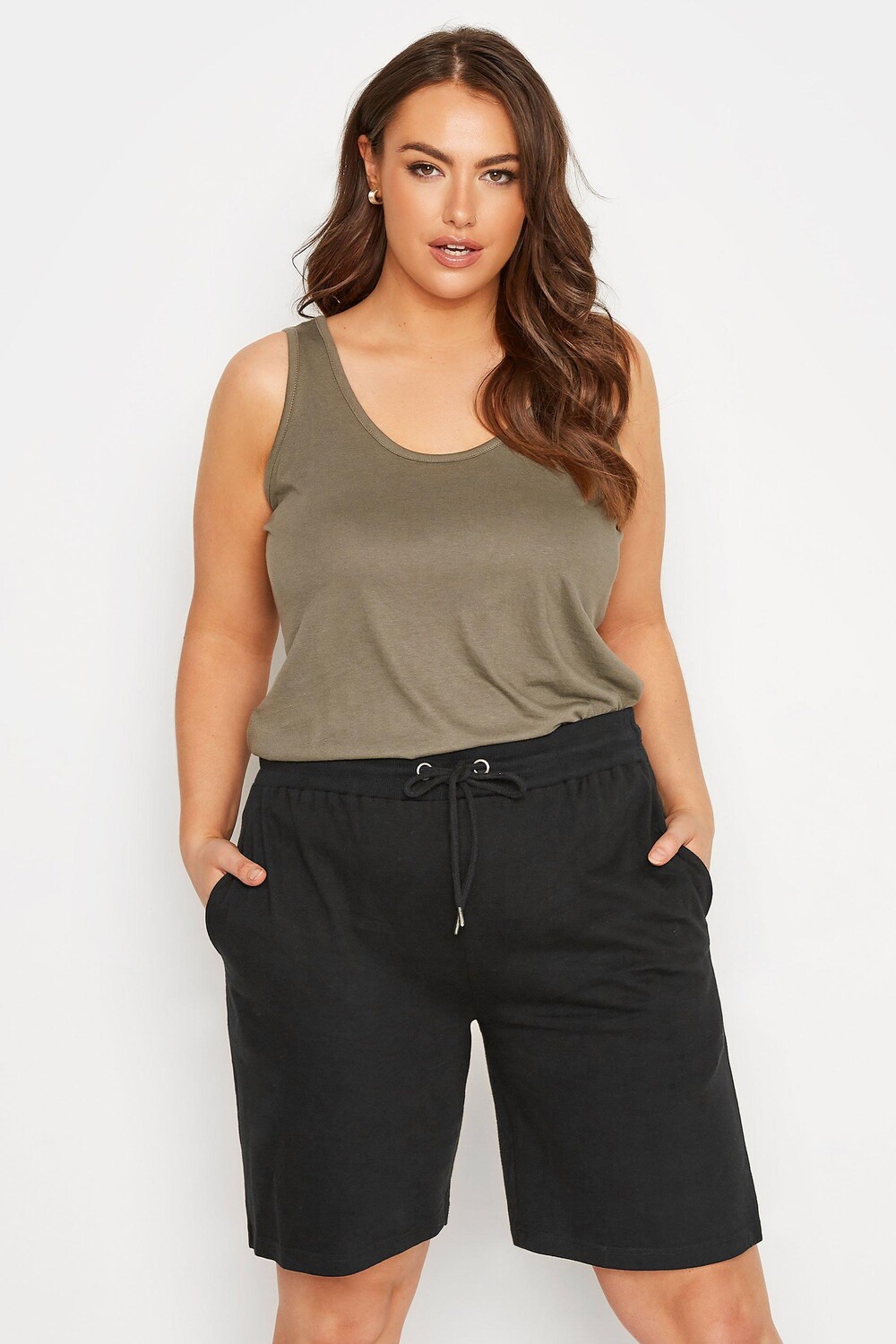 Шорты-джоггеры Yours, черный
Шорты-джоггеры Yours, черный