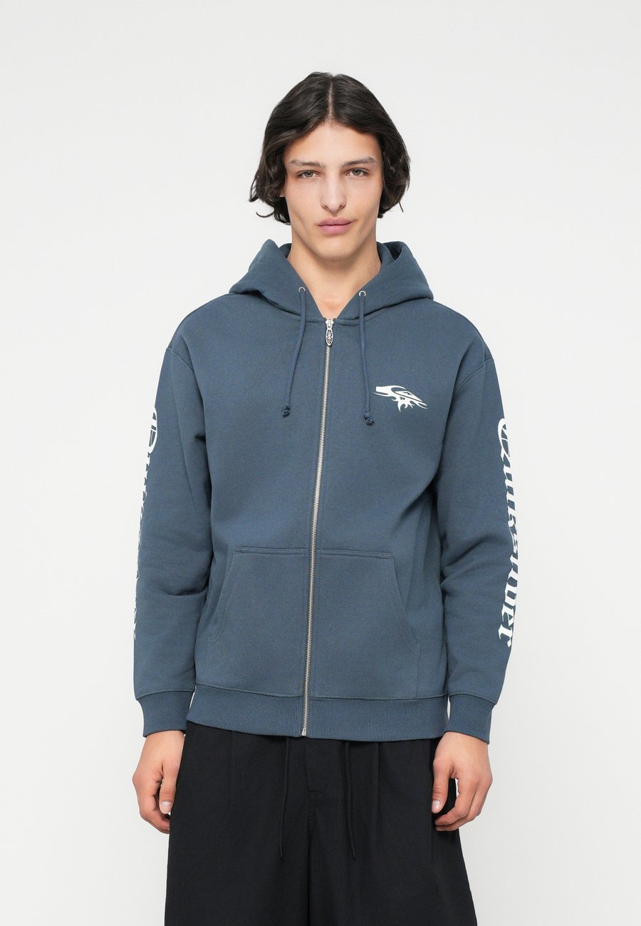 Толстовка Quiksilver OLD ENGLISH ZIP THROUGH HOOD UNISEX, Orion Blue/Blue
Толстовка Quiksilver OLD ENGLISH ZIP THROUGH HOOD UNISEX, Orion Blue/Blue