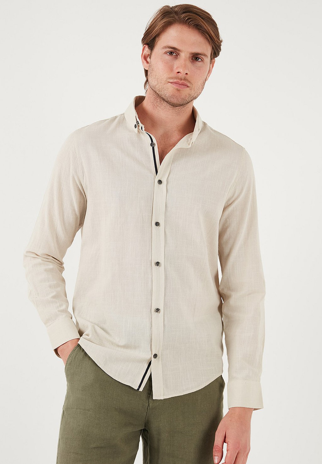 Рубашка REGULAR FIT Buratti, бежевый
Рубашка REGULAR FIT Buratti, бежевый