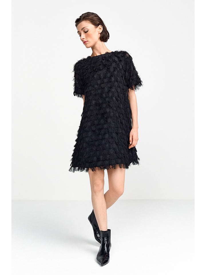 Короткое платье Rich & Royal, черный
Короткое платье Rich & Royal, черный