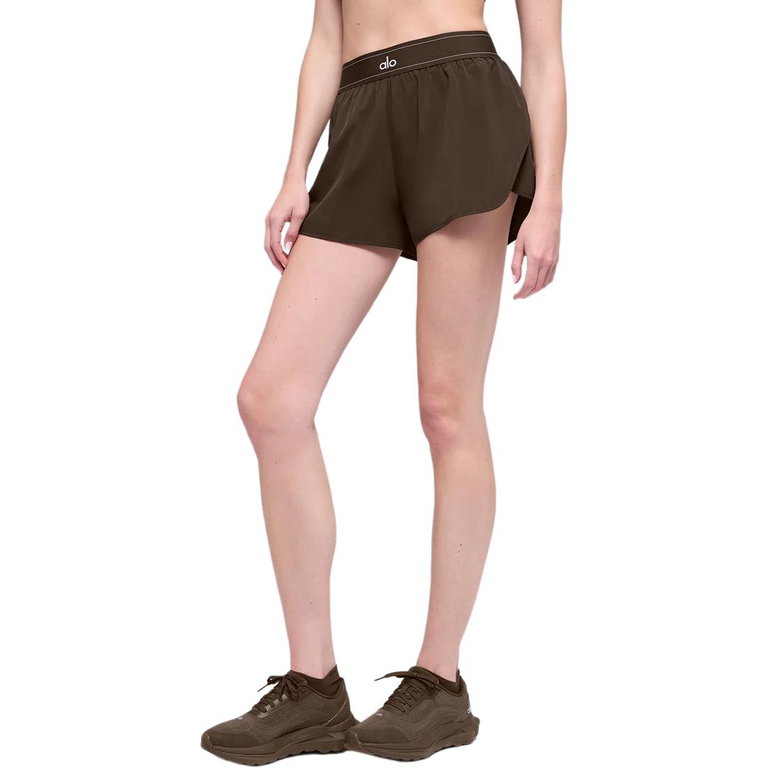 Alo Yoga Спортивные шорты Women's Black
Alo Yoga Спортивные шорты Women's Black