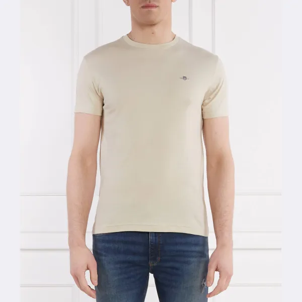 Футболка узкого кроя со щитом Gant, бежевый
Футболка узкого кроя со щитом Gant, бежевый