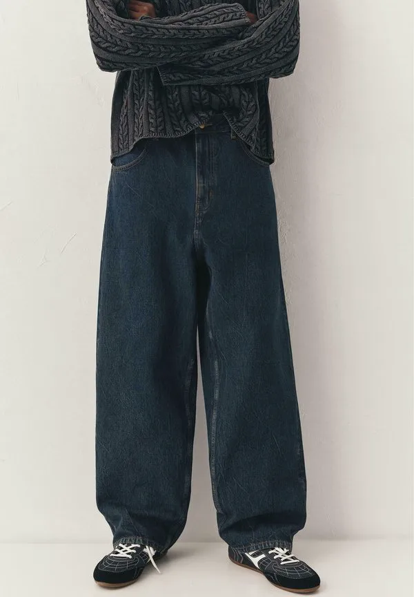 Свободные джинсы Pull&Bear, Dark Blue
Свободные джинсы Pull&Bear, Dark Blue