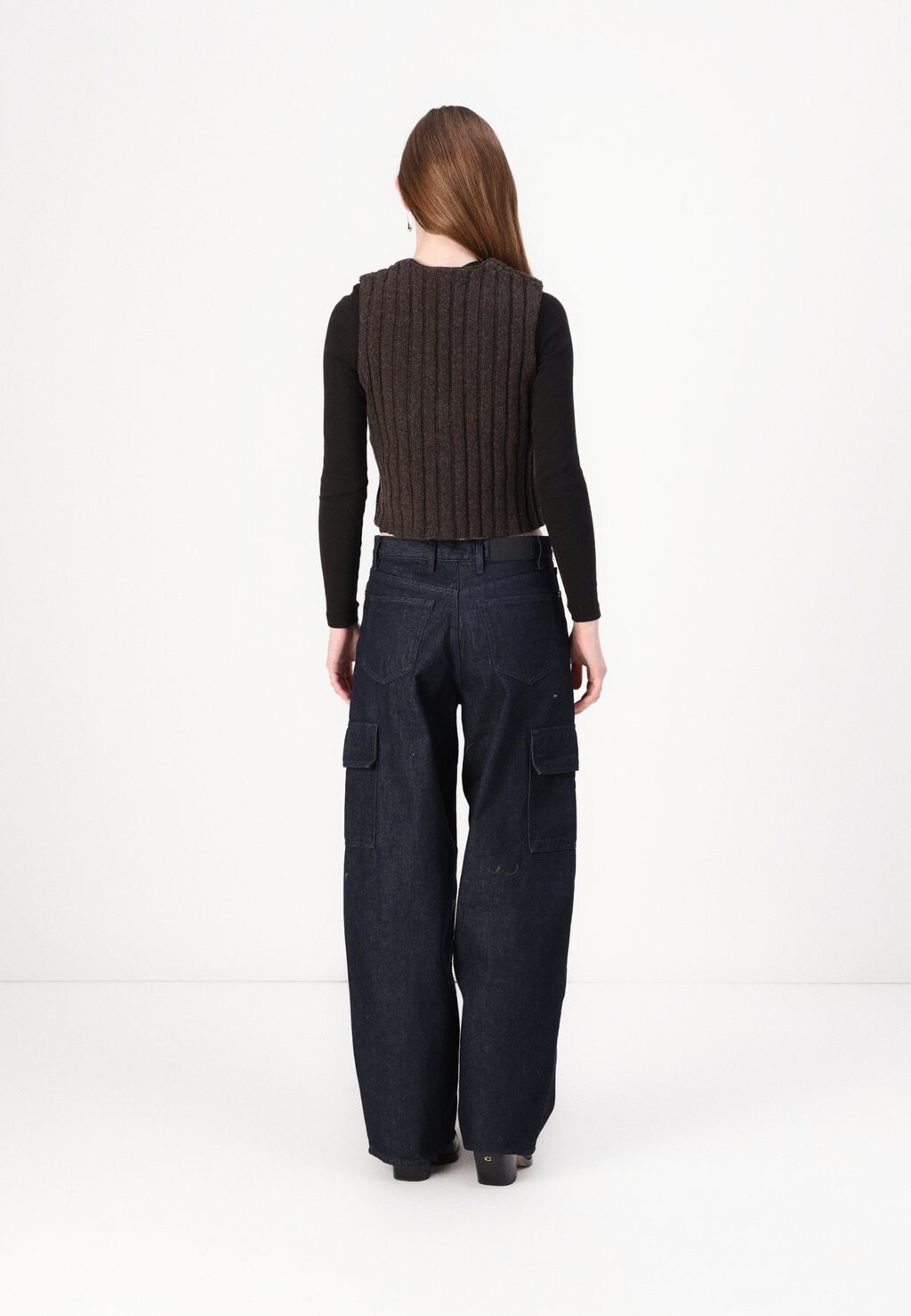 Джинсы свободного кроя HARPER Samsøe Samsøe, отбеленный деним
Джинсы свободного кроя HARPER Samsøe Samsøe, отбеленный деним