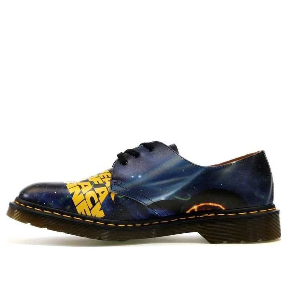 Dr. Martens x Supreme 1461 'Public Enemy Backhand'
Dr. Martens x Supreme 1461 'Public Enemy Backhand'