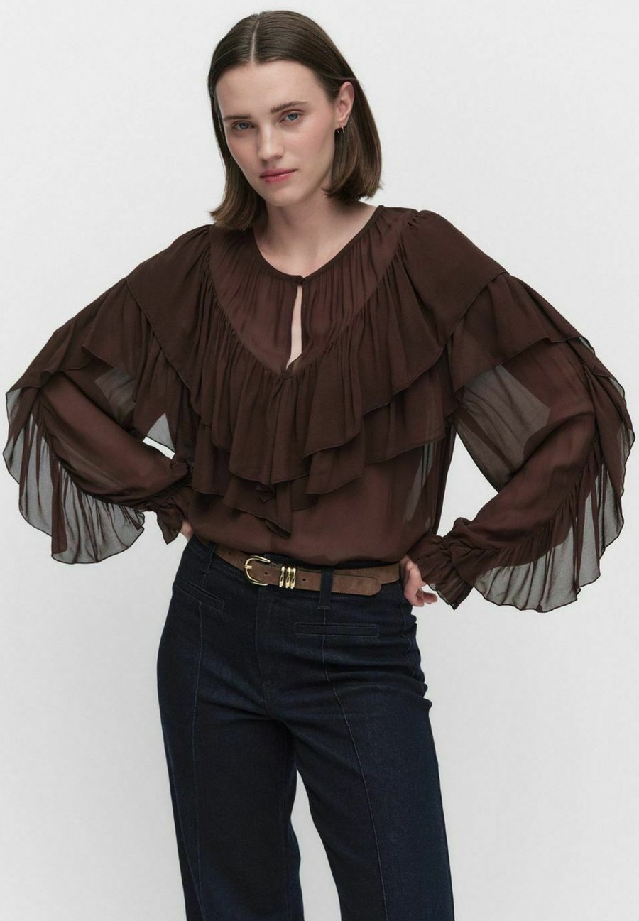 Блуза Dobber FORNIA RUFFLE, Brown
Блуза Dobber FORNIA RUFFLE, Brown