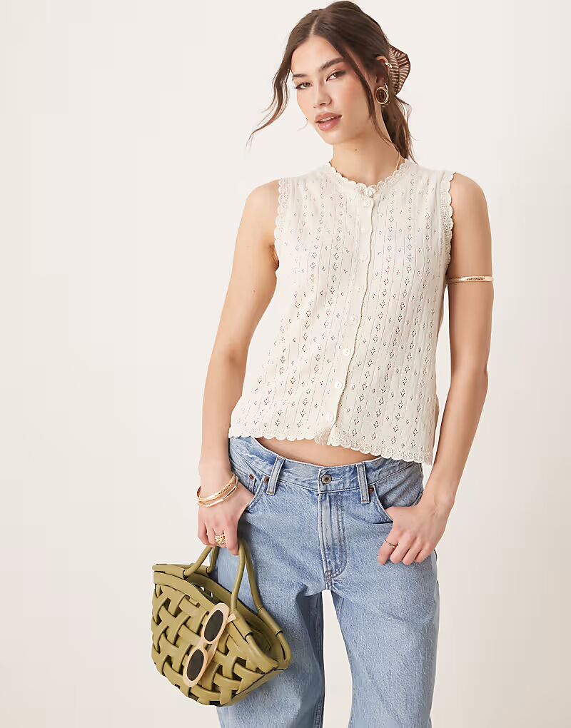 Трикотажная майка ASOS DESIGN цвета экрю
Трикотажная майка ASOS DESIGN цвета экрю