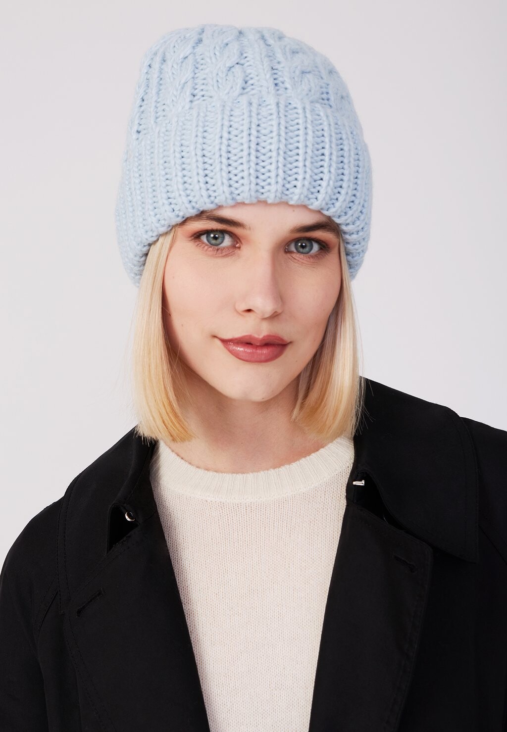Шапка Style Republic, цвет hellblau
Шапка Style Republic, цвет hellblau