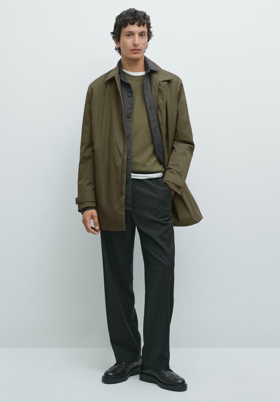 Пальто Massimo Dutti WATER-REPELLENT WINDPROOF, Khaki
Пальто Massimo Dutti WATER-REPELLENT WINDPROOF, Khaki