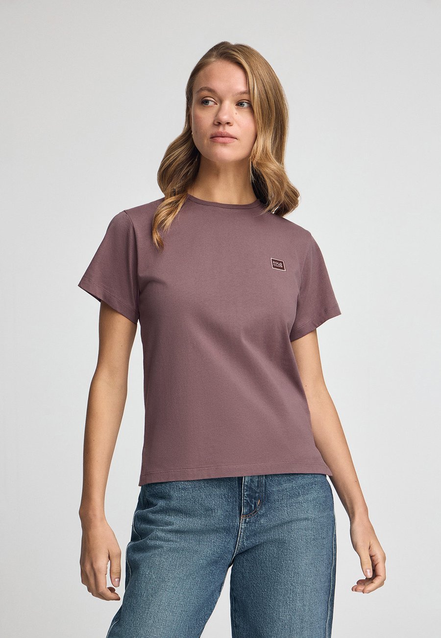 Футболка Polo Club SHORT SLEEVE REGULAR FIT, Rose Taupe/Taupe, Коричневый, Футболка Polo Club SHORT SLEEVE REGULAR FIT, Rose Taupe/Taupe
Футболка Polo Club SHORT SLEEVE REGULAR FIT, Rose Taupe/Taupe, Коричневый, Футболка Polo Club SHORT SLEEVE REGULAR FIT, Rose Taupe/Taupe