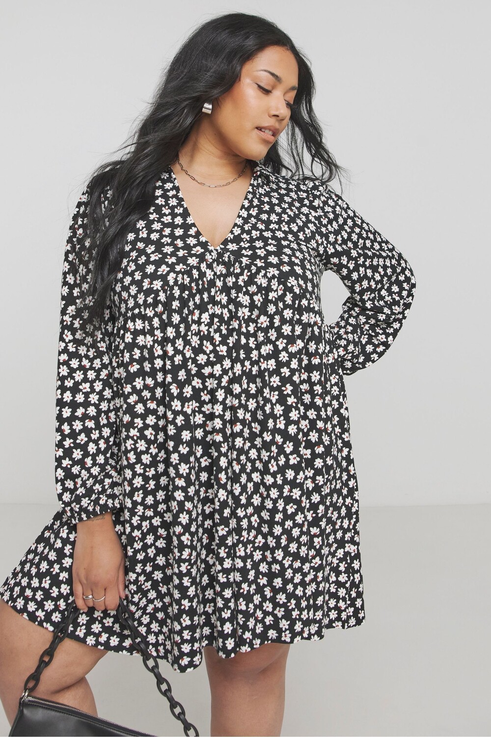 Платье халат супермягкое Simply Be, черный
Платье халат супермягкое Simply Be, черный