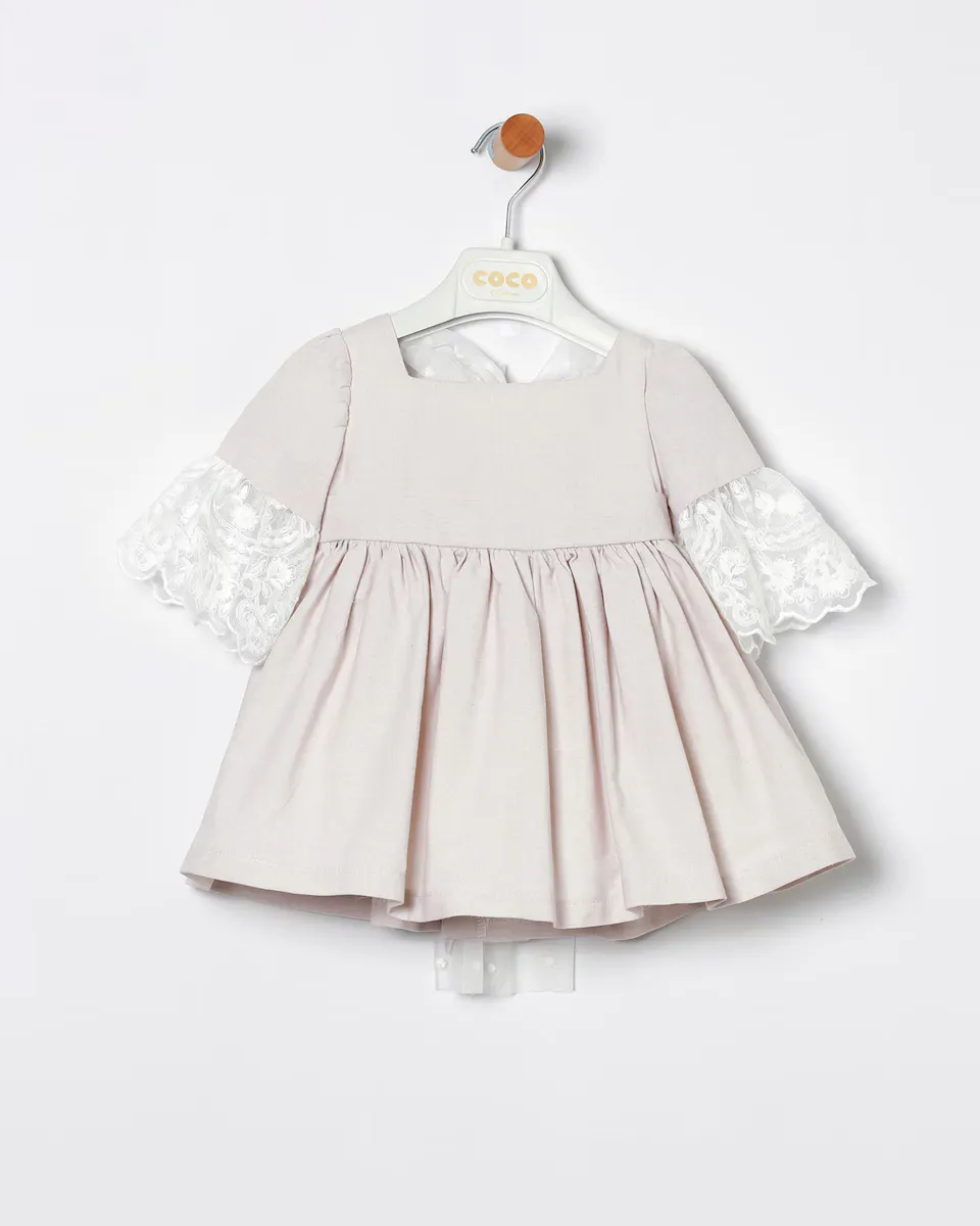 Платье для девочки шамбре с трусиками в тон Coco Acqua, бежевый
Платье для девочки шамбре с трусиками в тон Coco Acqua, бежевый