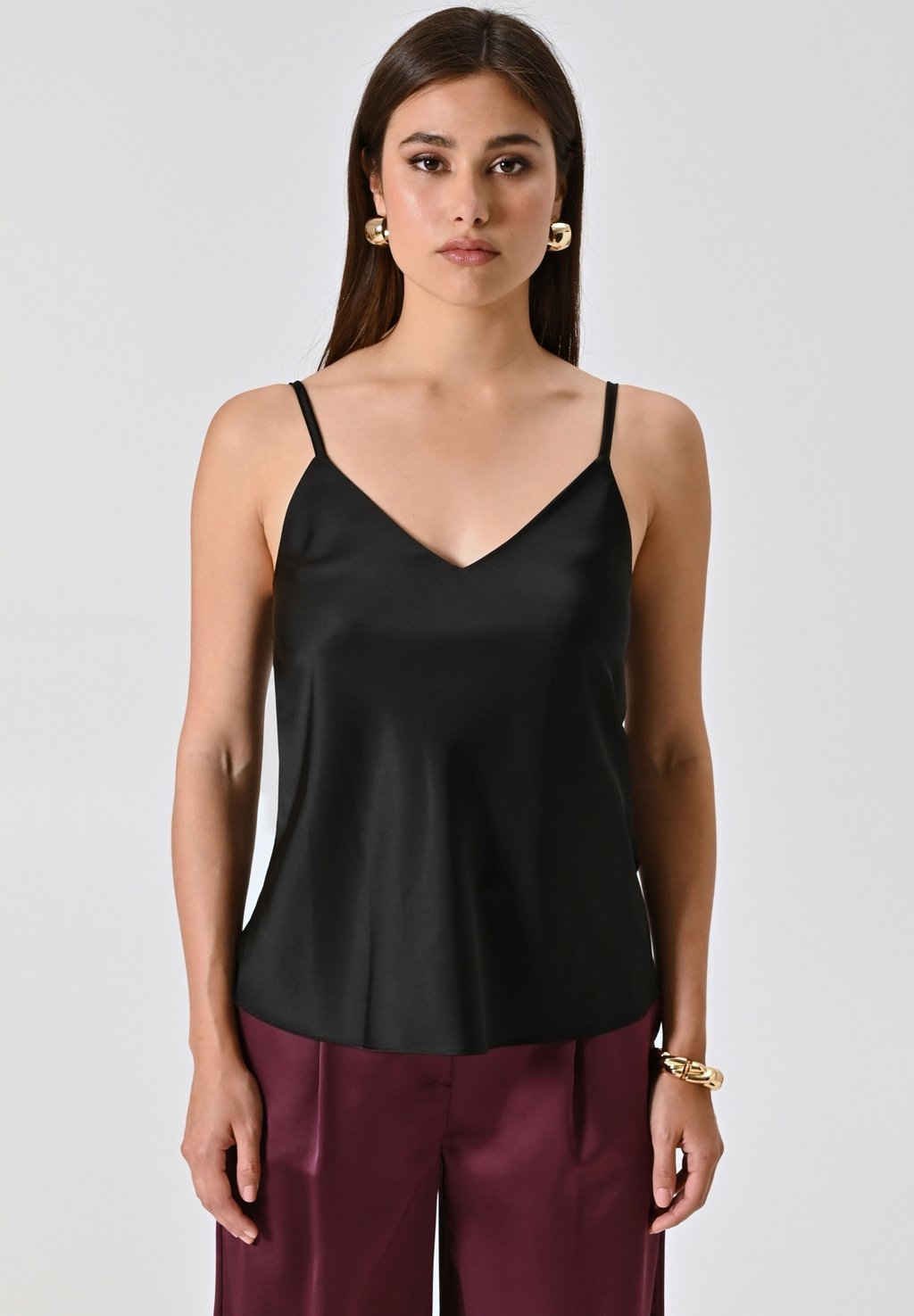 Топ SPALLINE SOTTILI Rinascimento, черный
Топ SPALLINE SOTTILI Rinascimento, черный