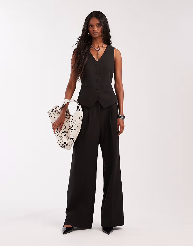 Брюки Evander на завязках серого цвета Nobody'S Child
Брюки Evander на завязках серого цвета Nobody'S Child