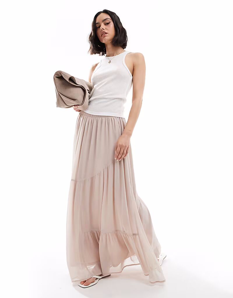 Мягкая струящаяся юбка-макси в стиле бохо от ASOS DESIGN кремового цвета
Мягкая струящаяся юбка-макси в стиле бохо от ASOS DESIGN кремового цвета