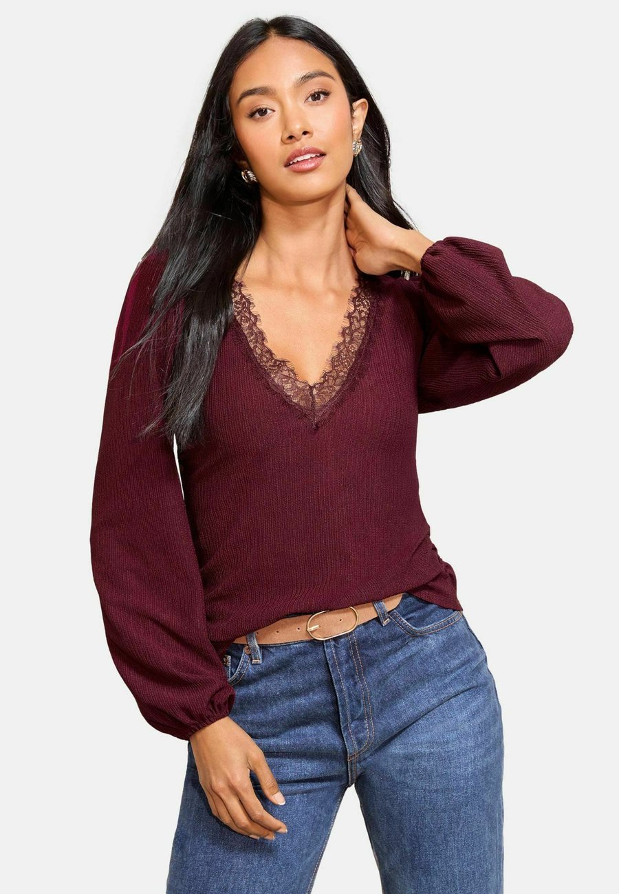 Блуза Friends Like These TRIM V-NECK , Burgundy/Dark Red
Блуза Friends Like These TRIM V-NECK , Burgundy/Dark Red
