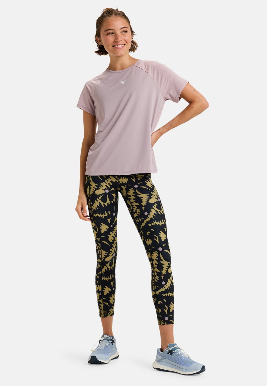 Спортивная футболка Roxy MOVE FREE TEE, Pink
Спортивная футболка Roxy MOVE FREE TEE, Pink