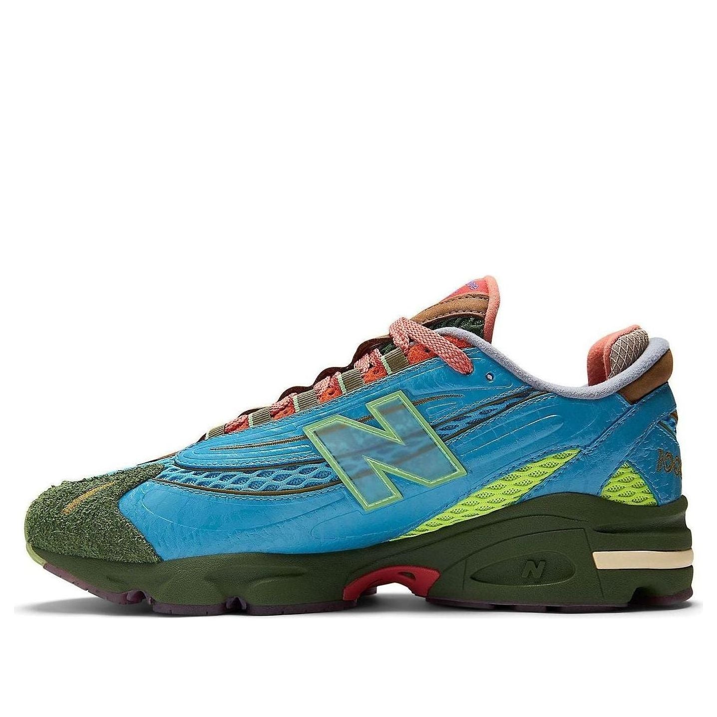 New Balance x Salehe Bembury 1000 'Fog Be The Cloud'
New Balance x Salehe Bembury 1000 'Fog Be The Cloud'