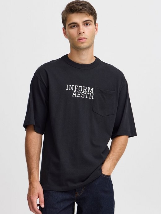 Футболка с надписью Casual Friday, черный 
Футболка с надписью Casual Friday, черный