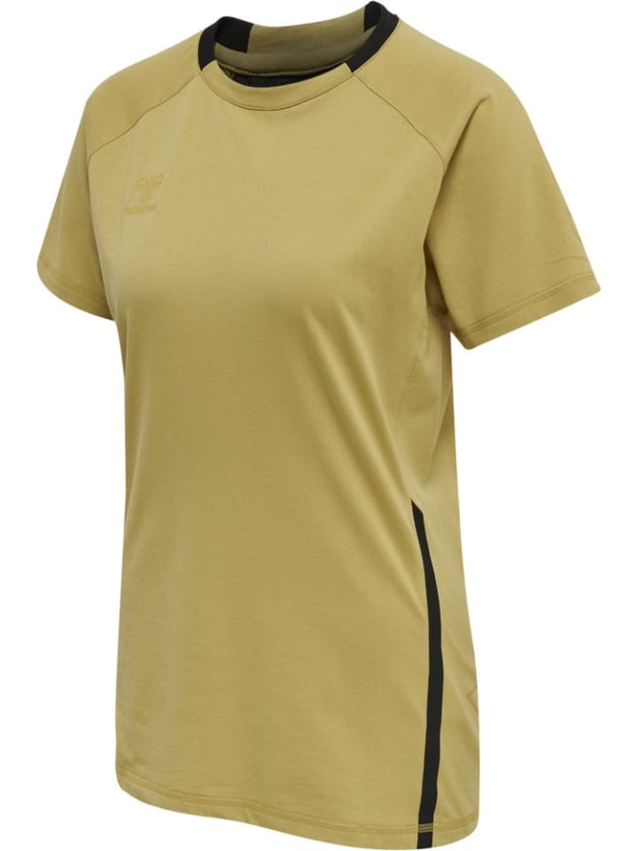 Золотая рубашка Hummel
Золотая рубашка Hummel