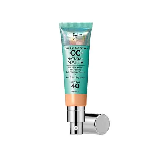 Матовая кремовая основа под макияж CC+ Natural Matte SPF 40 It Cosmetics, цвет medium
Матовая кремовая основа под макияж CC+ Natural Matte SPF 40 It Cosmetics, цвет medium