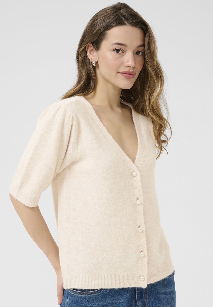Кардиган Kaffe MARINA, Sandshell Cc/Beige
Кардиган Kaffe MARINA, Sandshell Cc/Beige