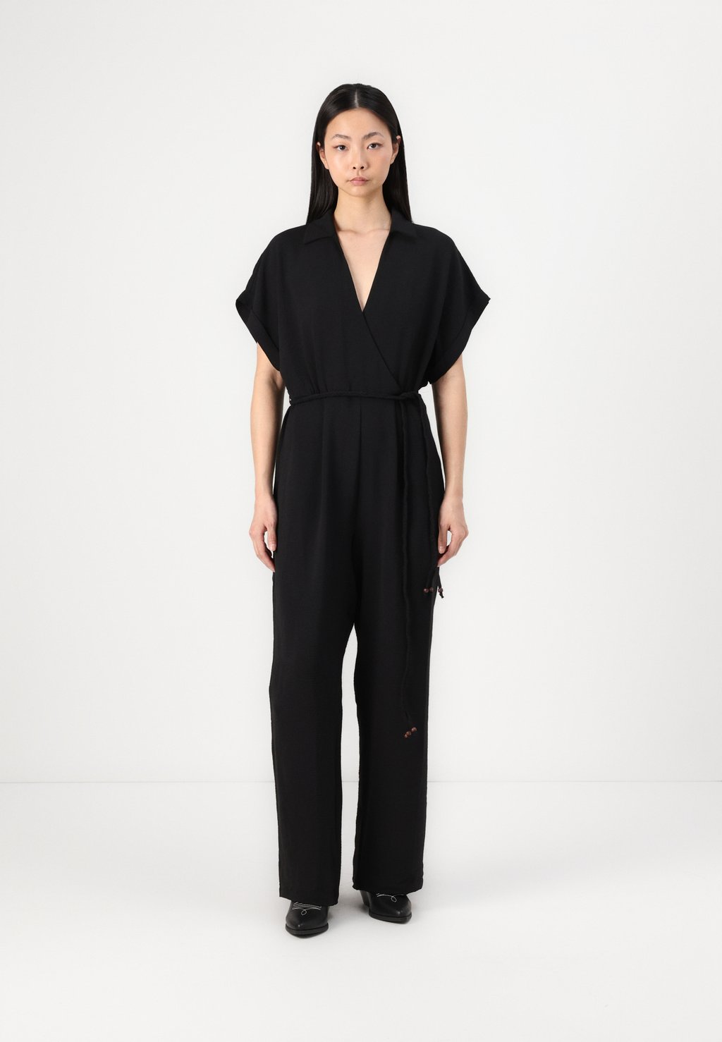 Комбинезон ONLMETTE BELT ONLY, черный
Комбинезон ONLMETTE BELT ONLY, черный