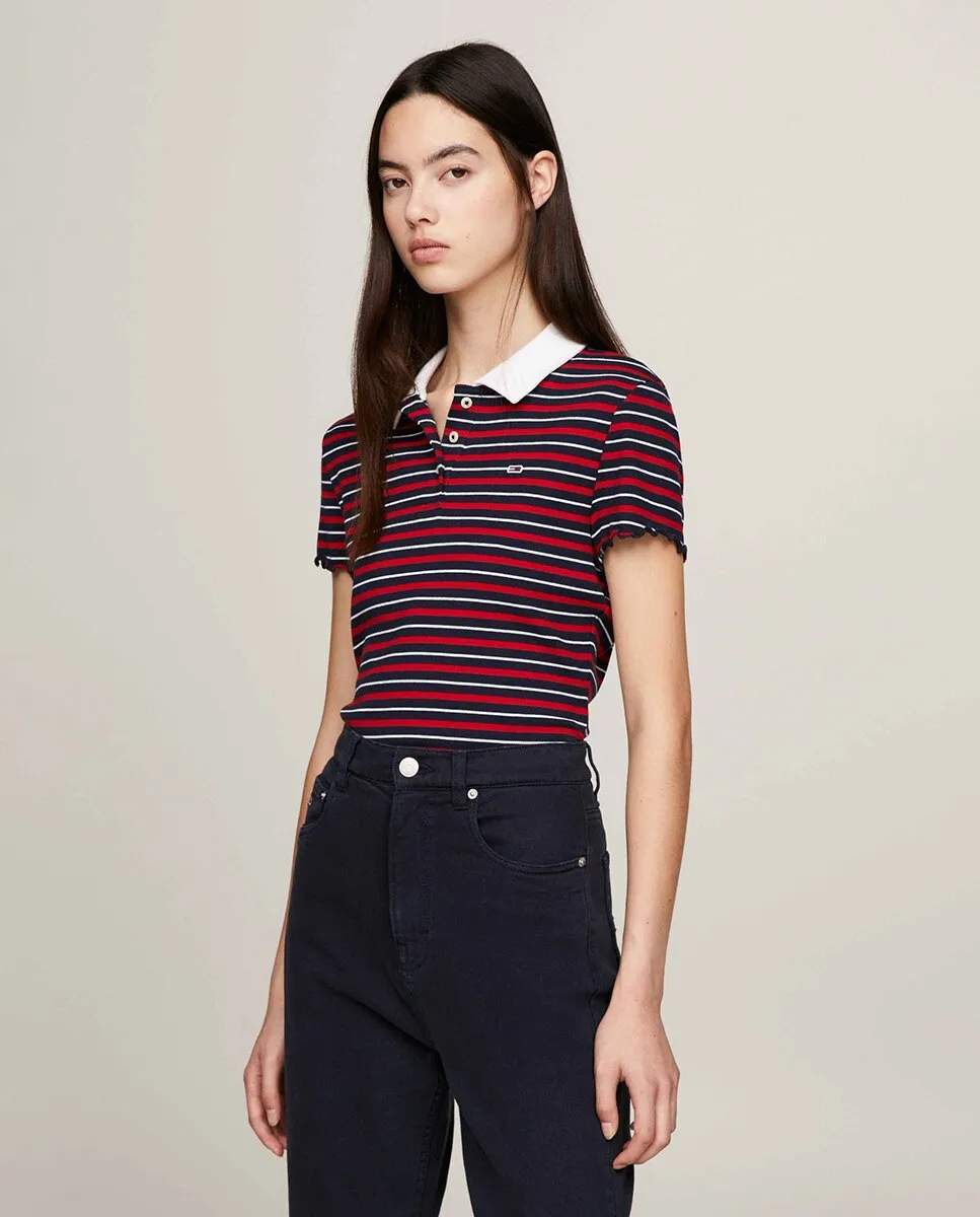 Женская рубашка-поло с короткими рукавами и застежкой на пуговицы Tommy Jeans, темно-синий
Женская рубашка-поло с короткими рукавами и застежкой на пуговицы Tommy Jeans, темно-синий