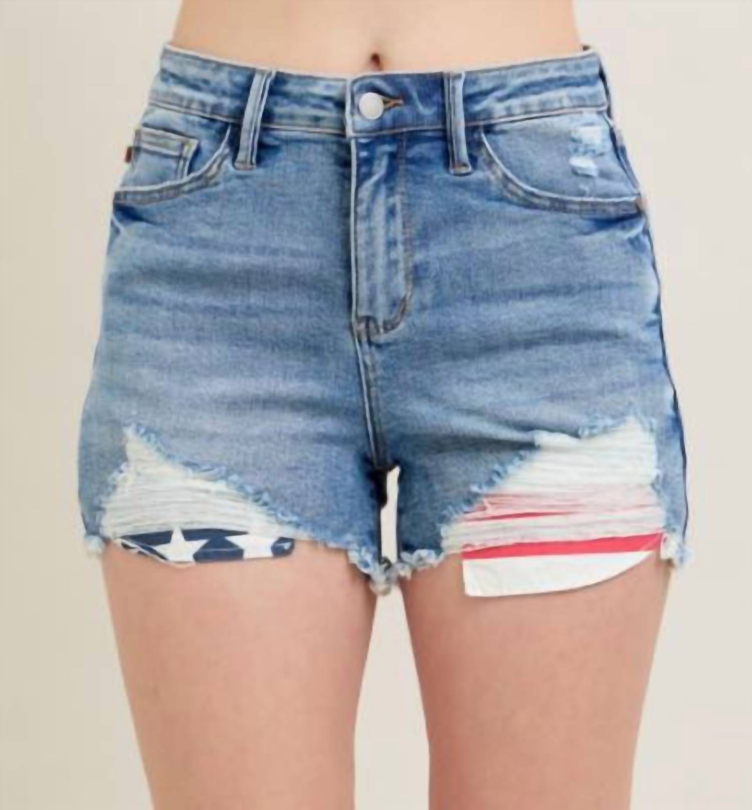 Высокие шорты с американским флагом спереди и сзади в синем цвете Judy Blue
Высокие шорты с американским флагом спереди и сзади в синем цвете Judy Blue