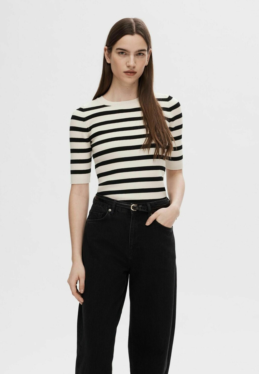 Футболка с принтом Selected Femme, цвет birch
Футболка с принтом Selected Femme, цвет birch