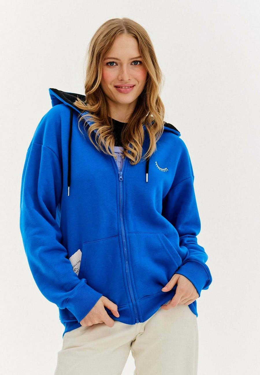 Толстовка NAOKO SOMEWHERE SOON, Blue
Толстовка NAOKO SOMEWHERE SOON, Blue