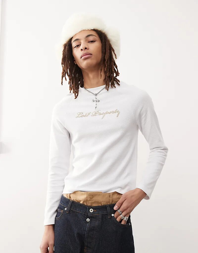 COLLUSION облегающая футболка с длинными рукавами и принтом тамбурной строчки белого цвета
COLLUSION облегающая футболка с длинными рукавами и принтом тамбурной строчки белого цвета