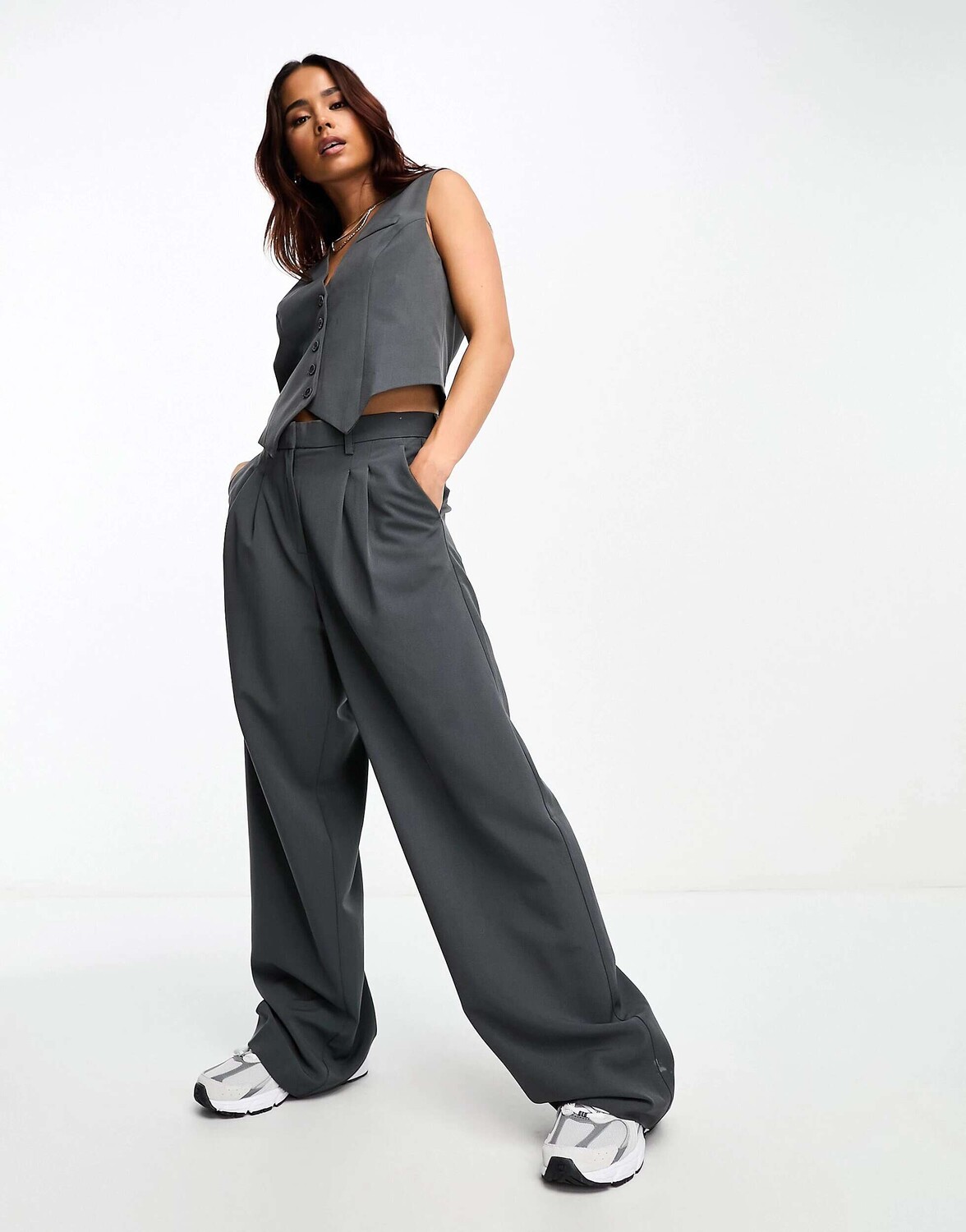 Серые широкие брюки сшитые на заказ для папы Vero Moda, Серый, Серые широкие брюки сшитые на заказ для папы Vero Moda
Серые широкие брюки сшитые на заказ для папы Vero Moda, Серый, Серые широкие брюки сшитые на заказ для папы Vero Moda